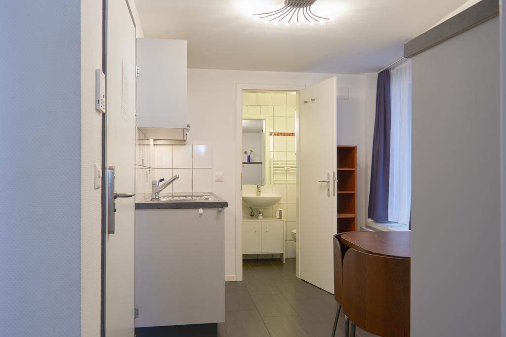 Hine Adon 3* Fribourg